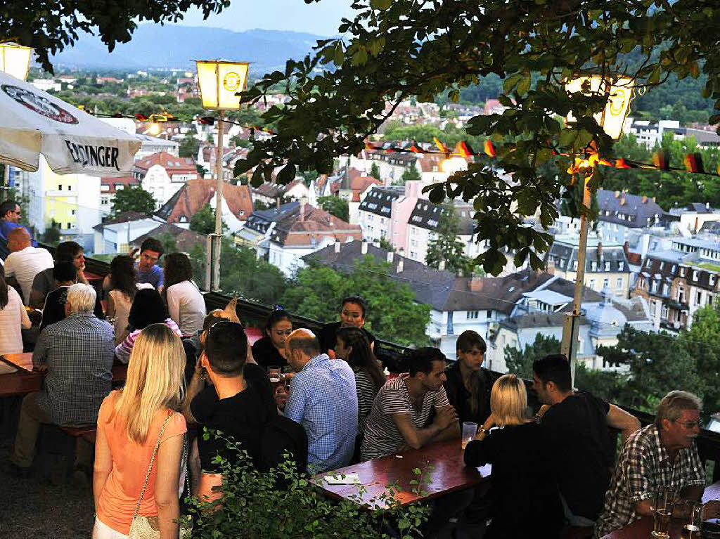Auf dem Schlossbergfest trifft man Freunde und Bekannte.
