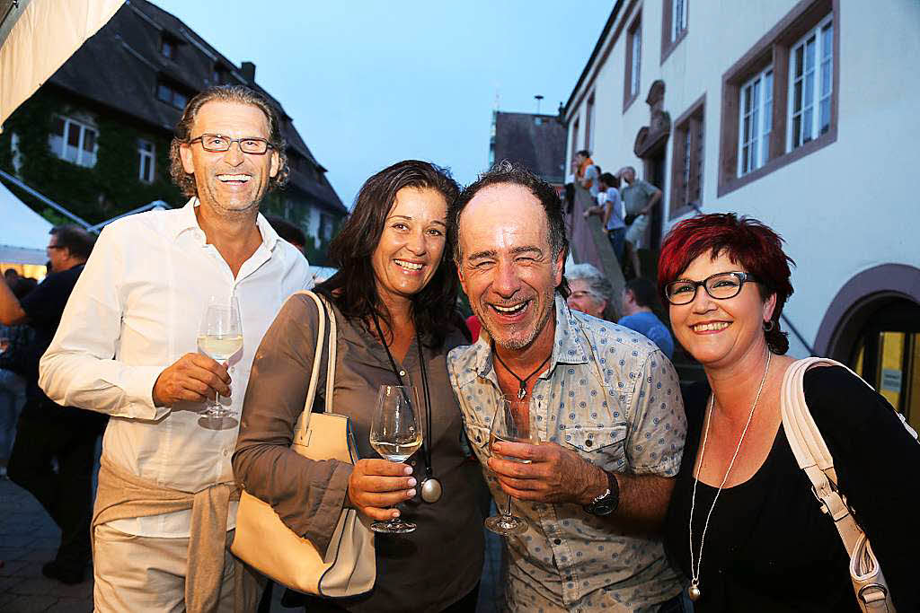 Partylaune bei der Weinparty im Rohanhof.<?ZP?>
