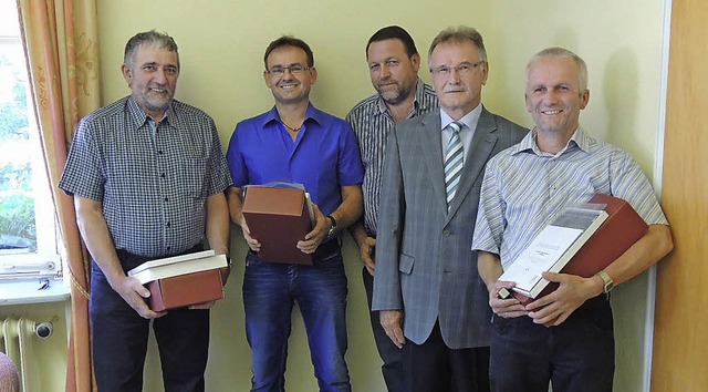 Gottfried Schneider, Ludwig Disch, Nik...Ruf aus dem Gemeinderat verabschiedet.  | Foto: Kurt Meier