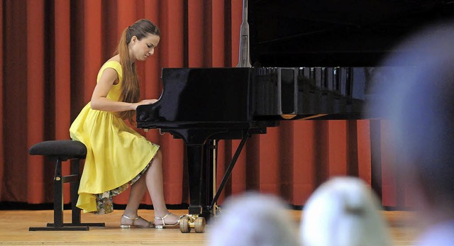 Fernanda Damiano aus Italien beim ffentlichen Konzert in der Musikschule   | Foto: Wolfgang Knstle