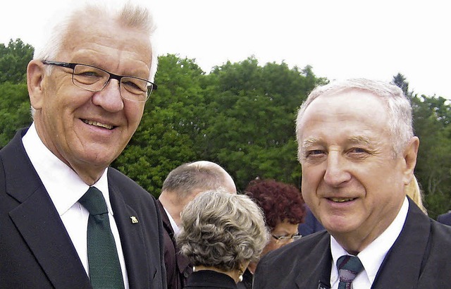 Unter den Wartenden traf Dieter Walk auf Ministerprsident Kretschmann.   | Foto: Privat