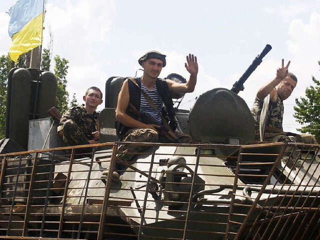 Ukrainische Soldaten rcken auf die Stadt Donezk vor.   | Foto: AFP