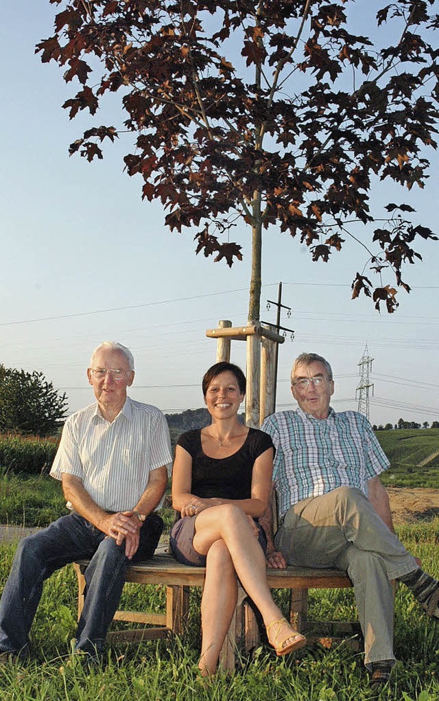 Harmonie unterm Sngerahorn: Ulrike B...sitzenden Hansfrieder Geugelin freut .  | Foto: ounas-Krusel