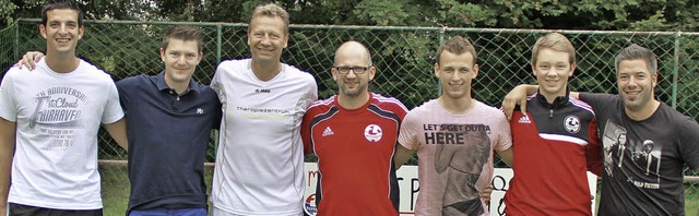 Guido Buchwald (dritter von links) fh...uber und Aktivleiter Mathias Stchele.  | Foto: privat