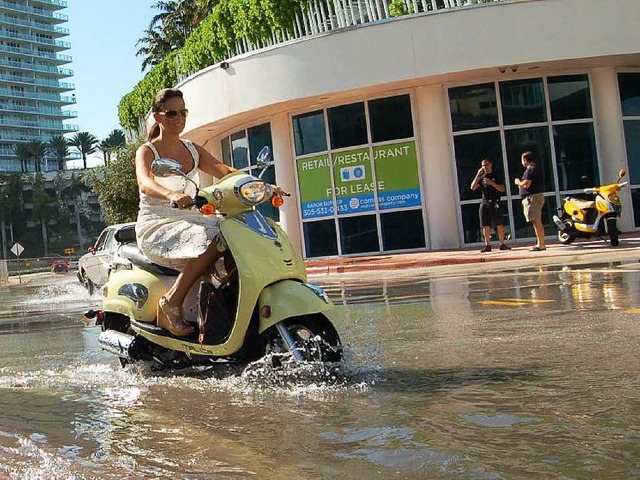 Die Alton Road in Miami ist hufig berschwemmt.  | Foto: dpa