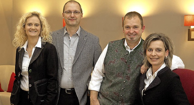 Isabel Zimmermann (von links), Thomas ...uter leiten gemeinsam das Hotel Bren.  | Foto: Hotel