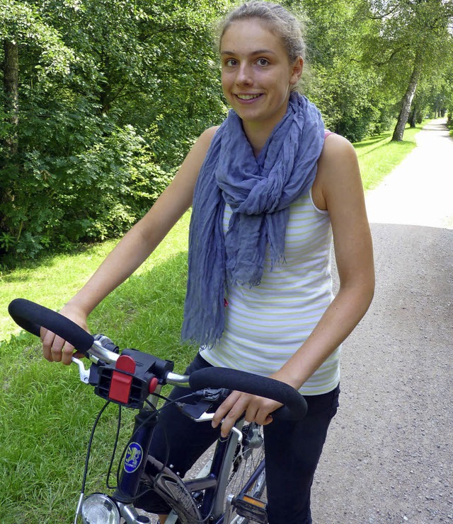 Mit dem Fahrrad fuhr Johanna Langhamme...s Radeln wird ihr in Brasilien fehlen.  | Foto: dirk Sattelberger