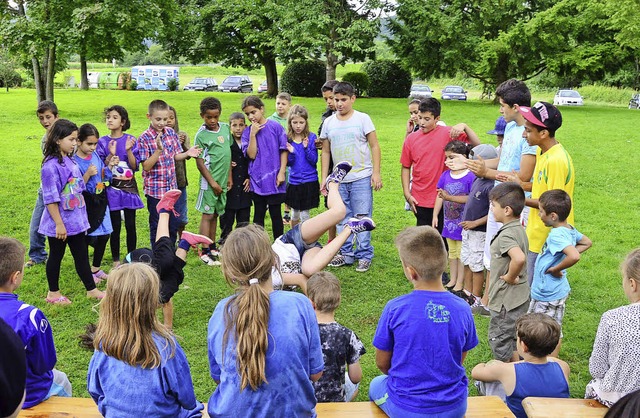 Das Interesse der Kinder mitzumachen i...erszentrums Campinello am Fcampring.   | Foto: Martina Proprenter