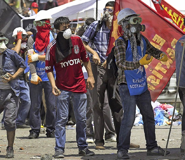 Gezi-Park-Demonstranten bei Protesten im Juni 2013  | Foto: dpa