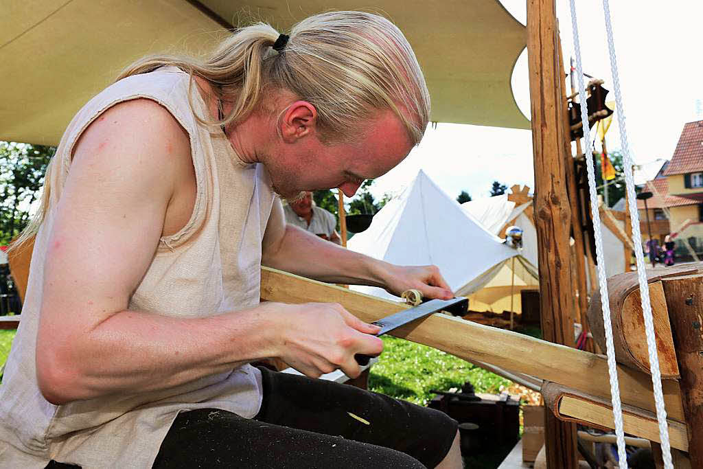 Mittelalterliches Treiben bei den Schlossfestspielen In Schmieheim