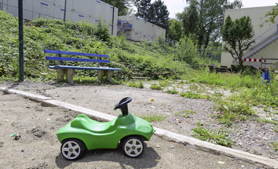 Die Wohncontainer in Herdern stehen zu...den sie am Dietenbachpark aufgestellt.  | Foto: R.Eggstein