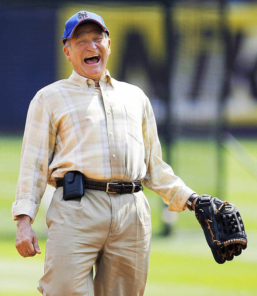 2007: Robin Williams bei den Dreharbeiten in einem New Yorker Baseballstadion.