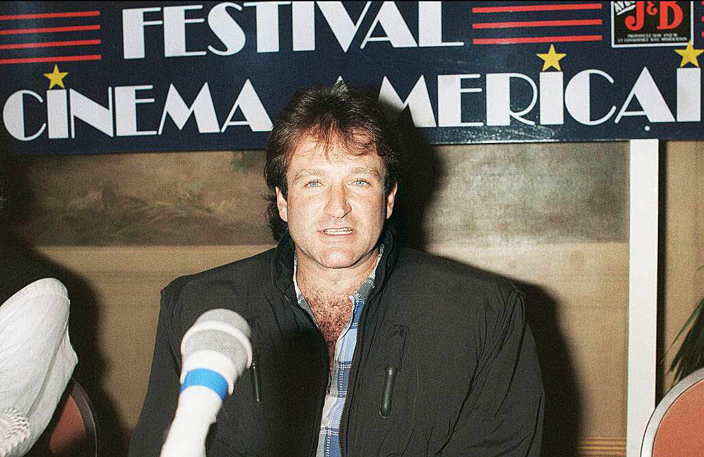 1988: Robin Williams stellt den Film „Good Morning Vietnam“ vor.