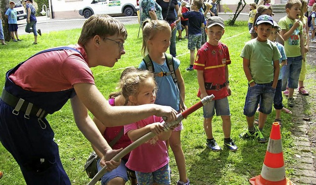 Beim Klassiker aller Ferienspielaktion...ugendfeuerwehr die zahlreichen Kinder.  | Foto: Privat