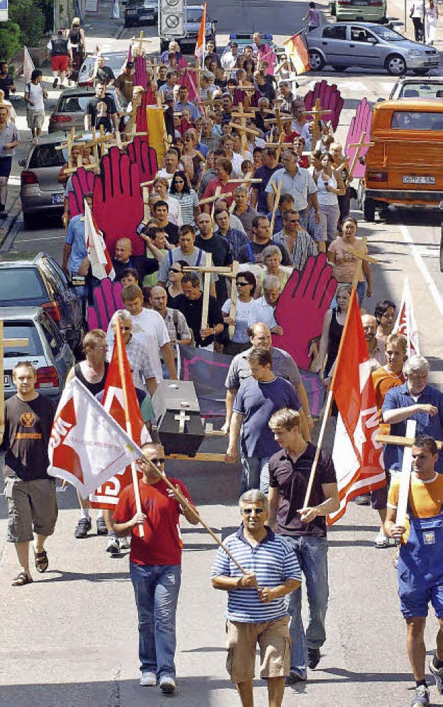 Der Protest der Belegschaft gegen die ...ingen   viele Arbeitspltze verloren.   | Foto:  BZ-archiv/wolfgang knstle