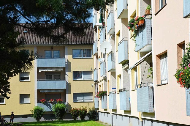 Wechselten den Besitzer: 162 Wohnungen in Uffhofen.   | Foto: Seller