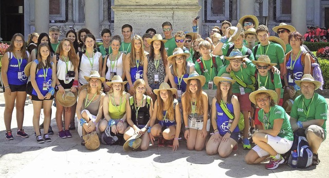Die Wallfahrer stellten sich bei der Besichtigungstour in Rom zum Gruppenfoto.   | Foto: Privat