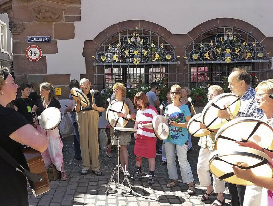 Die Trommelgruppe &#8222;Kontakt&#8220...l-Festival Tamburi-Mundi in Freiburg    | Foto: Marienheim Bamlach
