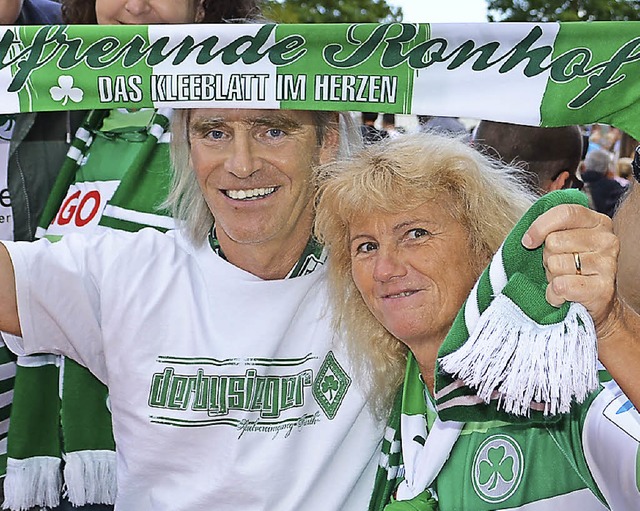Frther Fans  Gerd und Marlene Prell.   | Foto: Nikolaus Bayer