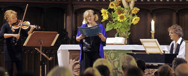 Saskia Mhrlein, Violine, Hanna Feist,...rgel, musizieren in der Stiftskirche.   | Foto: Heidi Fssel