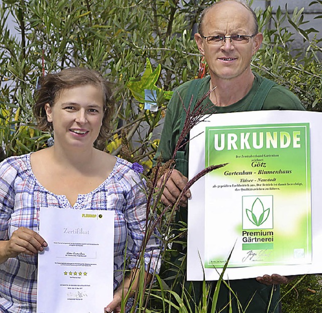 Bettina und Clemens Gtz freuen sich die ber die beiden Auszeichnungen.  | Foto: Liane Schilling