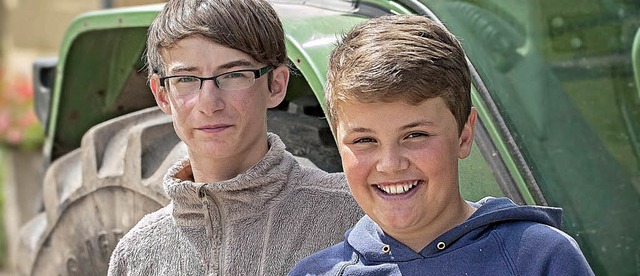 Zwei Jungs, die gerne auf dem Bauernho...iten: Leopold Hensler und Lukas Hauer   | Foto: Martin Hannig