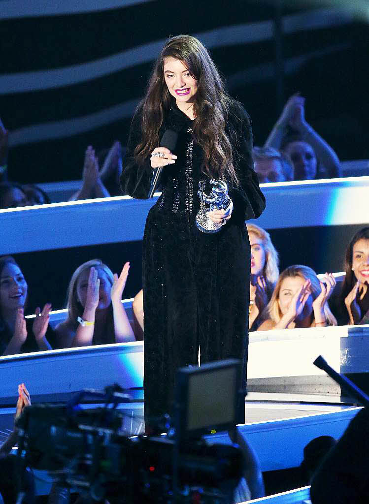 Sngerin Lorde erhielt fr „Royals“ den Award fr das beste Rockvideo