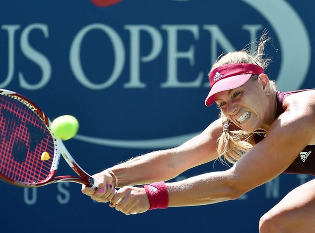 Verbissen kmpfte  Angelique Kerber um...densieg gegen die Russin Xenia Perwak.  | Foto: AFP