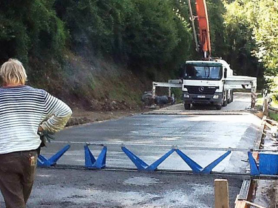 150 Tonnen Stahlbeton wurden für die  Brückenplatte verbaut.  | Foto: zvg