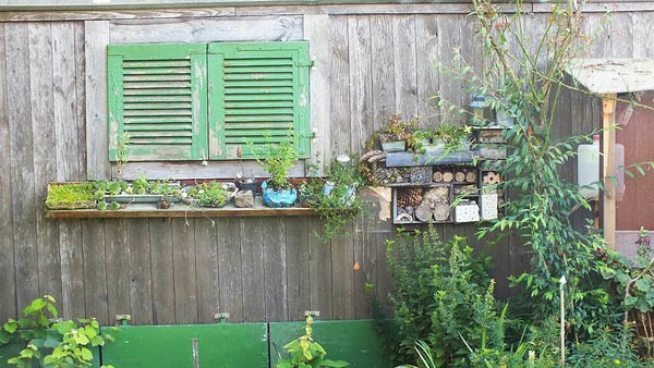 Gerd Mutter: Ein alter Bauwagen, der in Schwagers Garten oberhalb von Binzen steht.