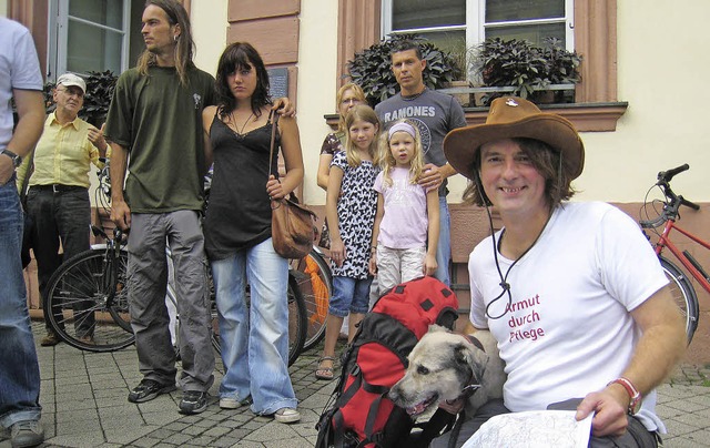 Armut durch Pflege: Stefan Krastel mit... Offenburg vor dem Marsch nach Berlin.  | Foto: Robert Ullmann