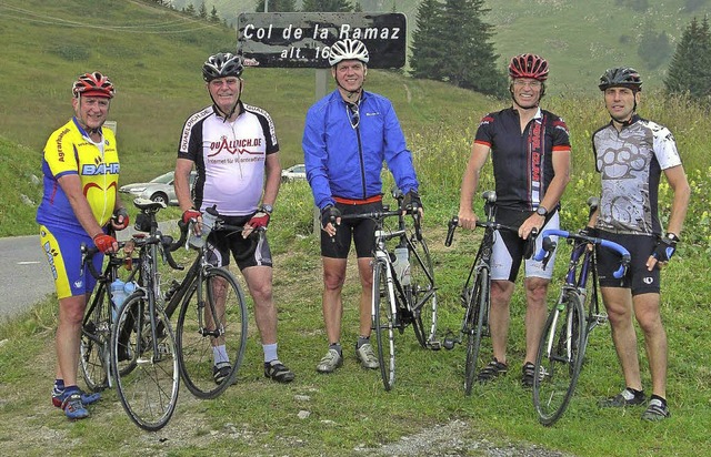 Die Radgruppe der TG Altdorf auf dem Col de Ramaz   | Foto: Privat