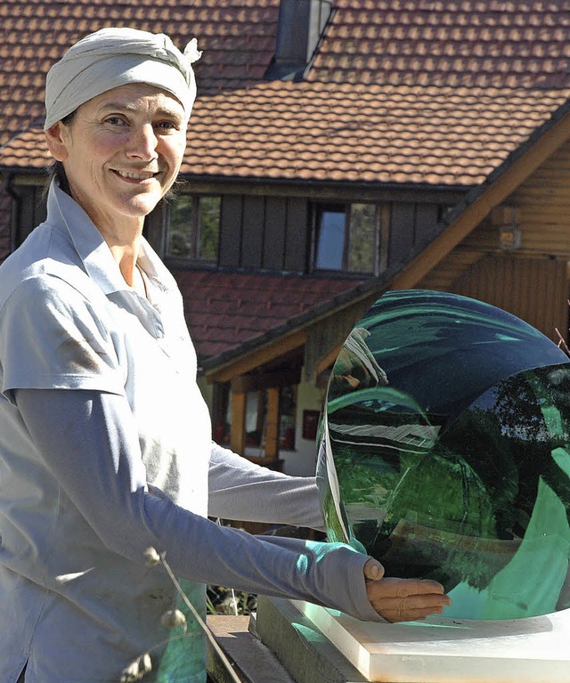 Die Bildhauerin Mechthild Ehmann aus H...einer Ausstellung in Zrich zu sehen.   | Foto: Christiane Sahli