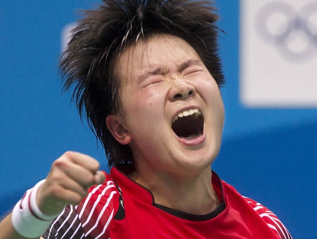 Alltglich: chinesische Goldmedailleng...ie die Badminton-Spielerin  He Bingjia  | Foto: dpa
