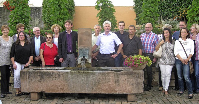 Der neue Gemeinderat aus Wattwiller le...r Partnergemeinde Wasenweiler kennen.   | Foto: privat