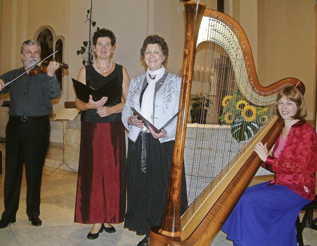 Eine stimmungsvolle Abendmusik zur Som...csis in der Kirche in Zell-Atzenbach.   | Foto: Roswitha Frey