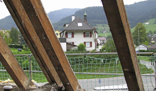 Temporrer Durchblickk: Durchs weitgeh...914 folglich noch nicht sehen konnten.  | Foto: M. Lange