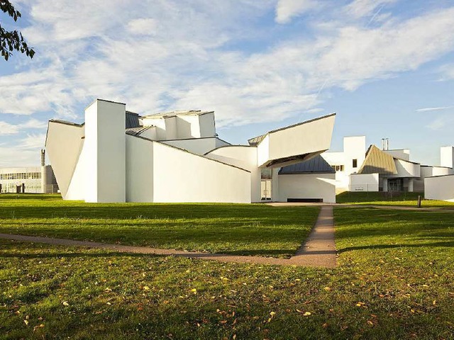 Bekommt Zuwachs: Frank Gehrys Vitra De...dem Werksgelnde des Mbelherstellers.  | Foto: BZ