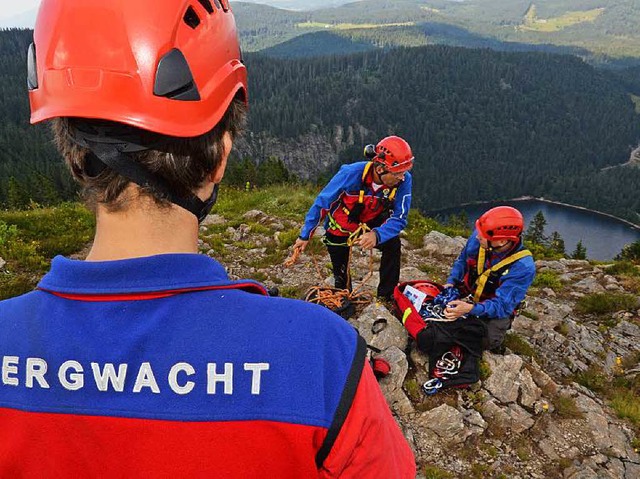 Die Bergwacht hatte wieder viel zu tun...r Bergwacht Schwarzwald vom Juli 2013.  | Foto: dpa