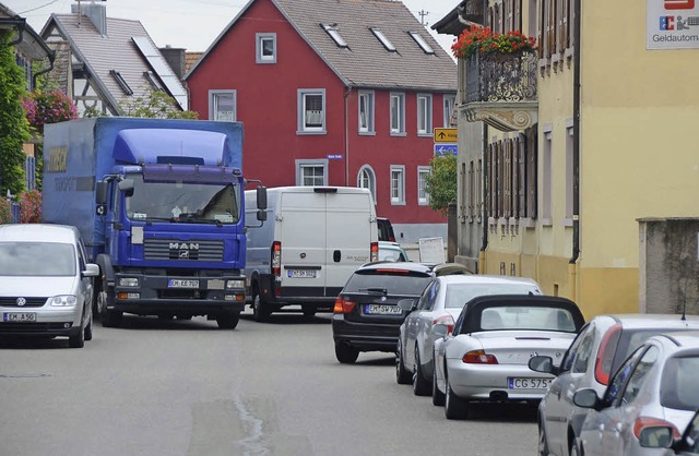 Sasbach. Verkehrsaufkommen in der Hauptstrae.  | Foto: Roland Vitt