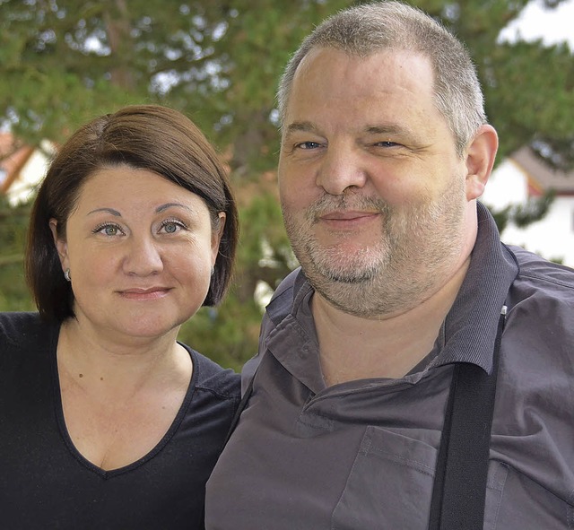 Sie wollen Menschen helfen, die vor de...sind: Jrg Harmening und Olga Badina.   | Foto: Behrendt