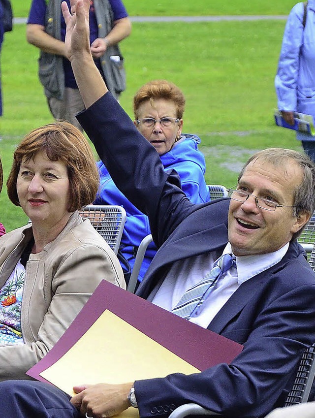 Begeistert reagiert Oberbrgermeister ...m Vize-Stadtammnnin Brigitte Redin.   | Foto: Martina Proprenter