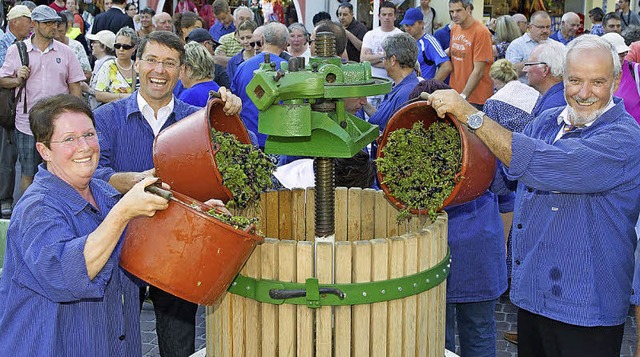 Gemeinsames Trotten beim Kaiserberg-Weintag   | Foto: Europa-Park