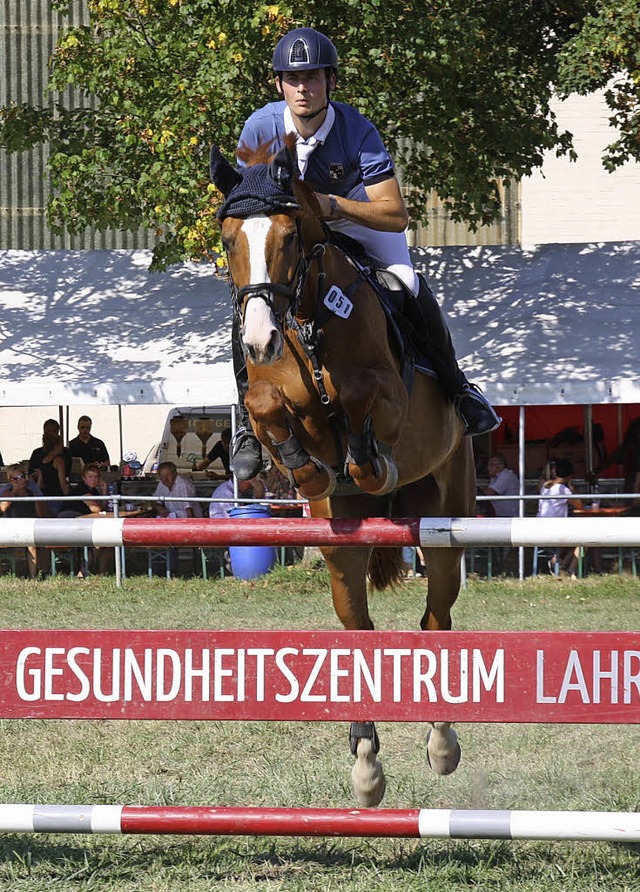 Tobias Schwarz vom RFSV Kenzingen gewa...sse das Punkte-Springen der Klasse M.   | Foto: Christiane Franz