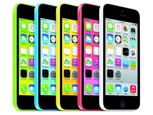 Vor einem Jahr prsentierte Apple auf seiner Keynote das iPhone 5c  | Foto: dpa-tmn