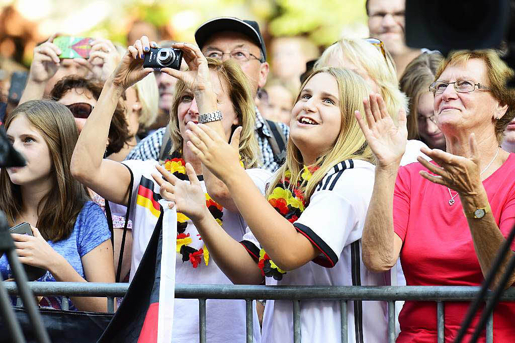 Freiburg hat Bundestrainer Lw einen rauschenden Empfang bereitet.