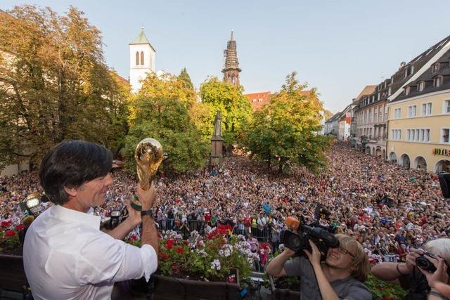 Freiburg feiert Jogi Lw – Groer Empfang fr den Weltmeistertrainer
