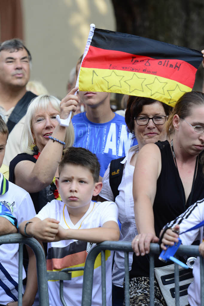 Freiburg hat Bundestrainer Lw einen rauschenden Empfang bereitet.