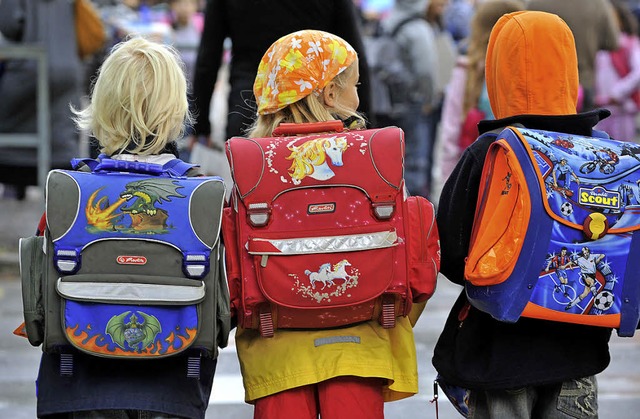 Am Montag enden die Ferien und die Sch...e Schler fangen gleich am Montag an.   | Foto: Patrick Seeger (dpa)