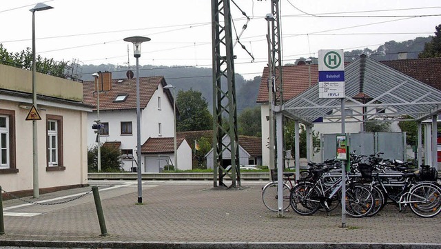 Fahrrder knnen am Steinener Bahnhof ...r diebstahlsichere Boxen nachgedacht.   | Foto: Heiner Fabry